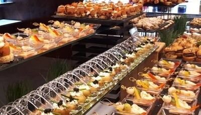 How to Compare Multiple Catering and Hospitality Quotes in Dubai