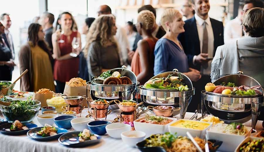 How to Plan a Corporate Lunch Catering Event
