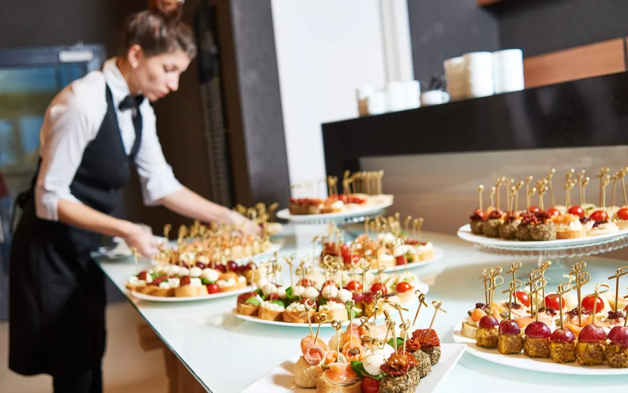 How to Choose the Best Corporate Catering Company in UAE