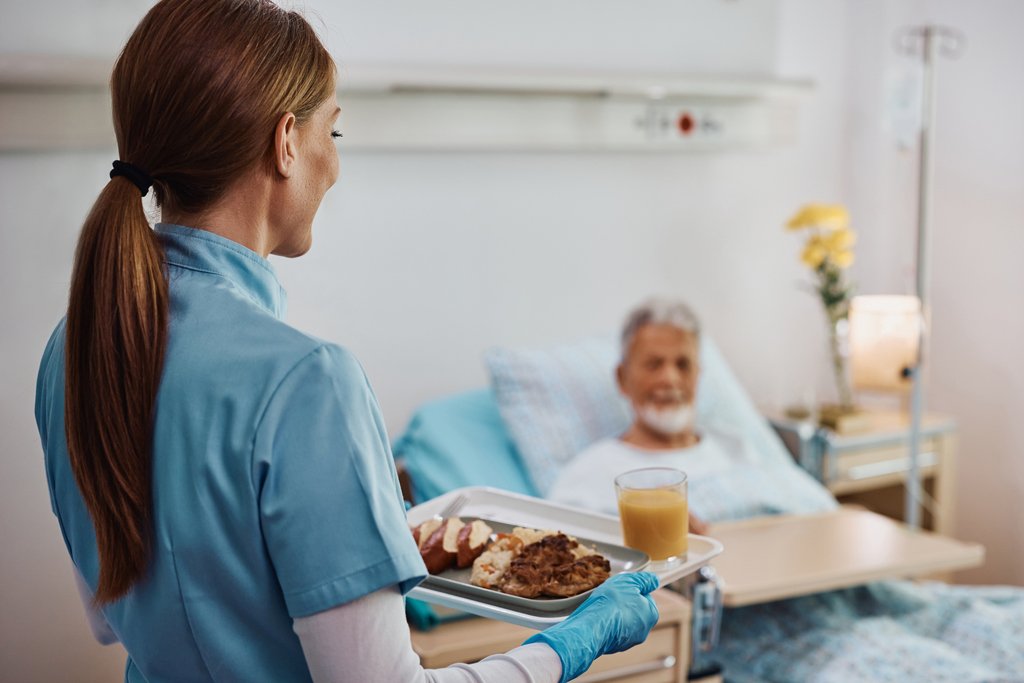 How Hospitals Ensure Safe and Nutritious Meals